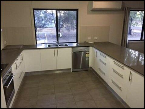 FIRST 2 WEEKS RENT FREE! 2 bed house for rent in Yuleba