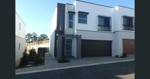 Brand New Townhouse for Rent in Coomera - 3 Bed, 2 Bath, 2 Garage