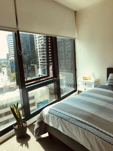 Bedroom to rent for 6 weeks in Dec in great location ! Apply now