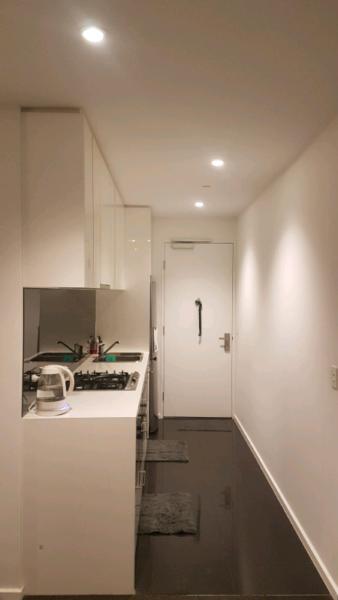 SPACIOUS 1BED 1BATH APARTMENT FOR RENT IN MELBOURNE CBD