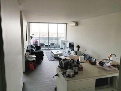 Stunning Views - 2Bed 2Bath in Docklands - FULLY FURNISHED