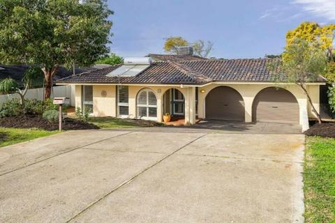 4 Bedroom house for rent: Ample space in a great pocket of Karrinyup