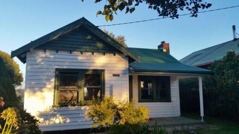 Cute and Quaint Cottage Fully Renovated, in beautiful rural locale
