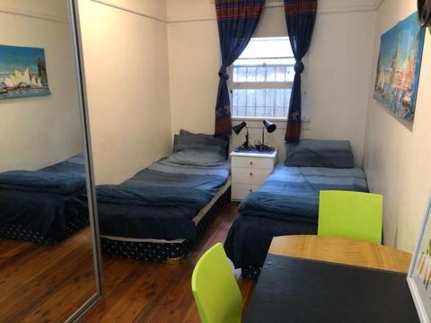 Bondi Beach 1 FEMALE wanted for furnished share room in 2 bedroom apar