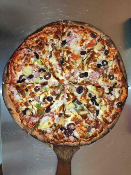 Profitable Pizzeria for sale in Cairns Reduced price