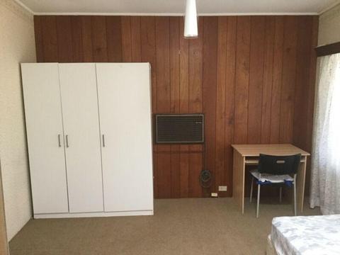 Big Quiet sunny room rent near rockdale & kogarah