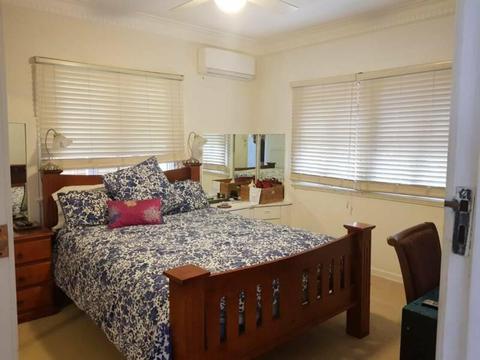 BALMORAL Room to let