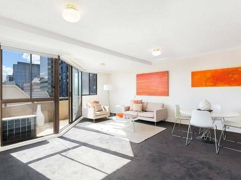 1br available in XL 2-storey 3br inner Melbourne apartment
