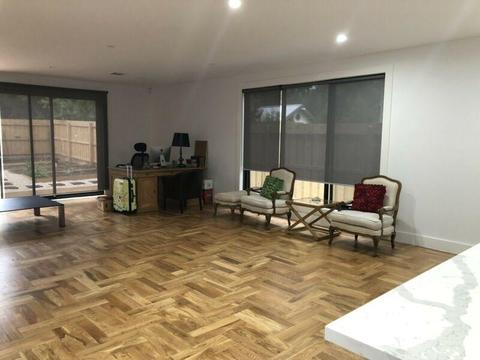 Bedroom with en-suite for rent in Ormond