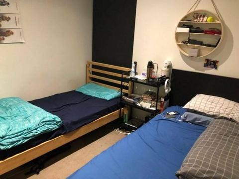 [CBD] twin share room for rent