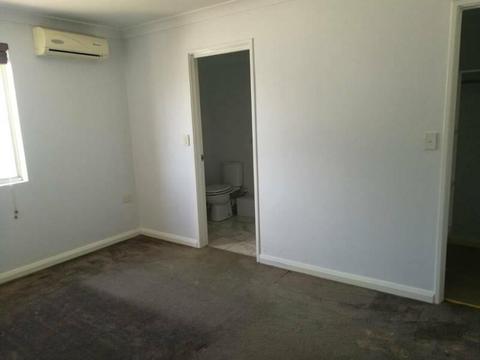 Room for Rent in Highgate Apartment