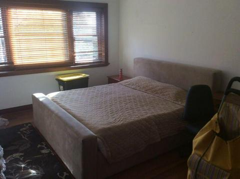 Large room available now in Melville