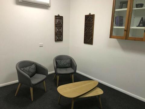 Professional consulting room to rent