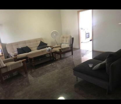 Room for rent near station $150/pw. Looking for female tenant only