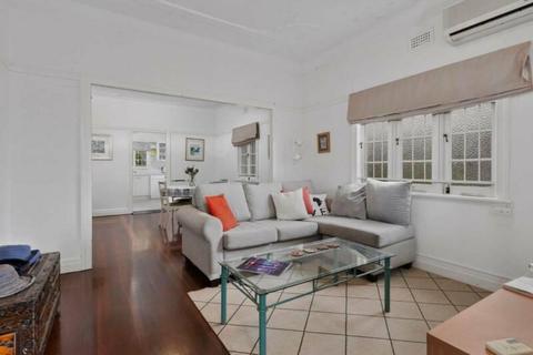 Fully Furnished 3 Bedroom Cottage For Rent - Wooloowin