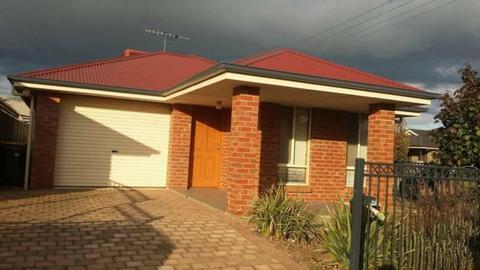 A house for rent in a quiet court in Smithfield Plains