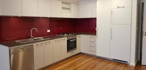 2 bedroom Apartment for lease 7km from Melb CBD