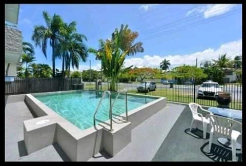 $ 150,000 Bargain 2 Bed Unit for sale Lake Street Cairns North