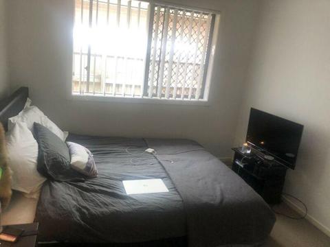 Room for rent $160 per wk Coomera Gold Coast