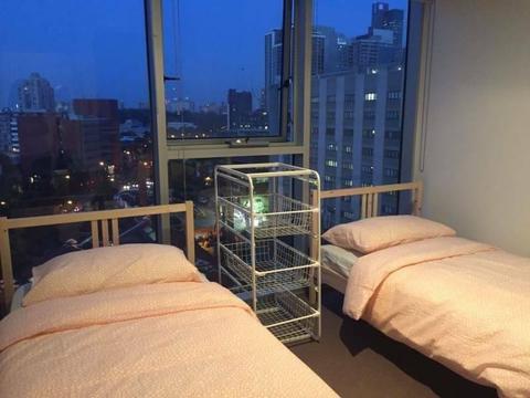 Share room available on 13 oct in Melbourne CBD ONLY FEMALE!!