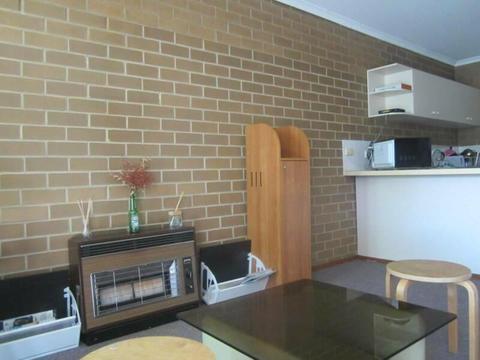 Room For Rent (Female Only) In A Two-bedroom Flat In Lyneham