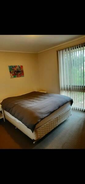 Furnished room in central location