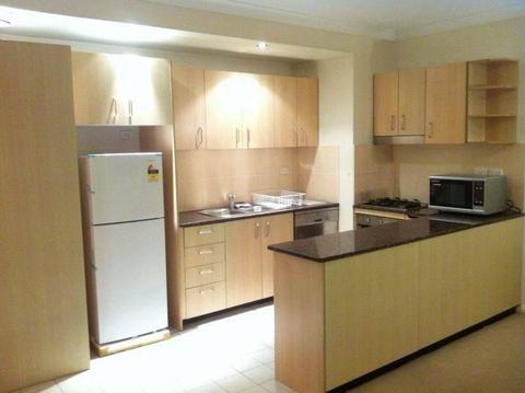 CBD SHARE ROOM QUIET AND CLEAN ONLY AVAILABLE 16 OCT