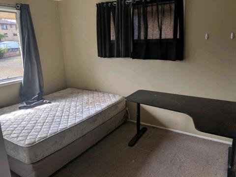 Room for rent $200 inc elec and internet