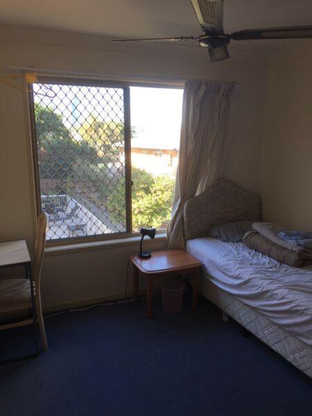 Private single room in Surfers paradise, international student only
