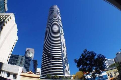 Room available at the Meriton Herschel street