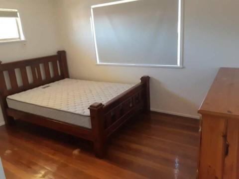 UPPER MT GRAVATT , GARDEN CITY. SHARE HOUSE WITH JAPANESE AND AUSSIE