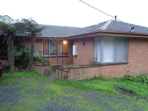 CHEAP RENT IN FERNTREE GULLY $106 PER WEEK