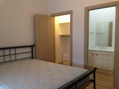 Ensuite bedroom fully furnished includinf bills