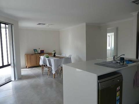 ROOM TO RENT IN A BRAND NEW HOUSE!!