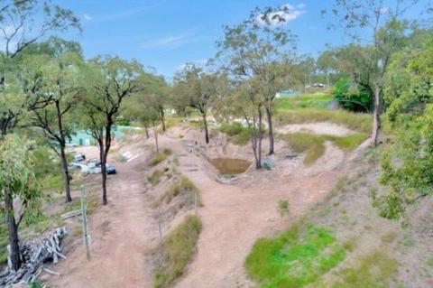 1.6 Acre ,4600 2m of Land