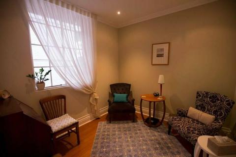 Professional Room to rent in Wickham Tce, Brisbane