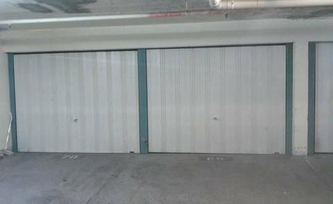 Garage for rent, 24/7 Access and 24/7 lighting included