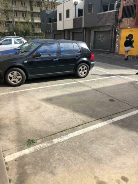 Secure parking space in convenient Fitzroy