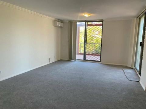 Spacious 2 Bedrooms 2 Bathrooms Apartment with large balcony in Hornsb