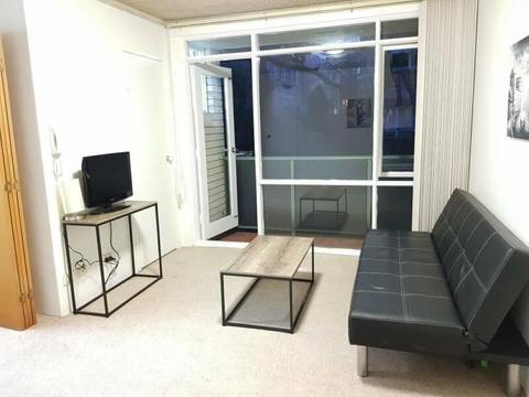 *** GLEBE Prime Location Fully Furnished Studio Unit With Balcony