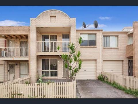 Mount Druitt 4 bedrooms Nice Townhouse for Lease
