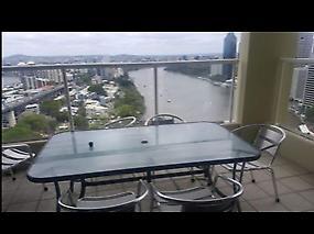 Fully Furnished 3 bedroom 2 bathroom in Brisbane City with parking