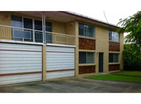 One Bedroom Unit in Kedron