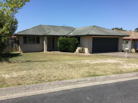 **NEWLY LISTED 4 BEDROOM HOME UPPER COOMERA AVAILABLE NOW