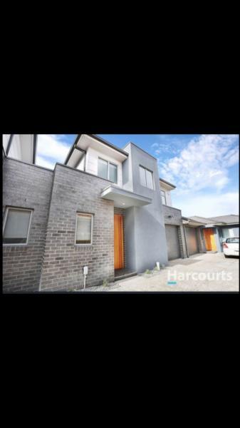 2 Bedroom Townhouse, Lalor