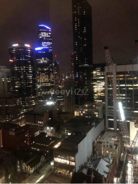 Melbourne CBD private bedroom for rent female only