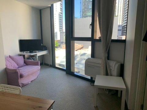 SOUTHBANK LEASE TRANSFER - One bedroom apartment FURNISHED