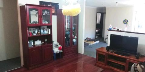 Unfurnished family 3 x1home in fantastic location for Rent