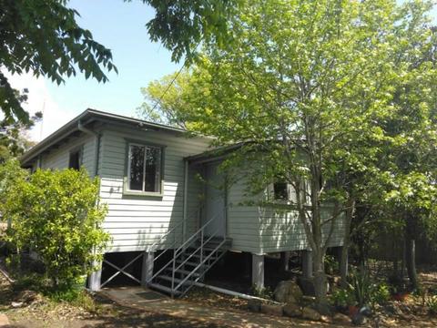 House for sale in Newtown, Toowoomba!
