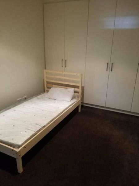 Roomshare near Southern Cross Station